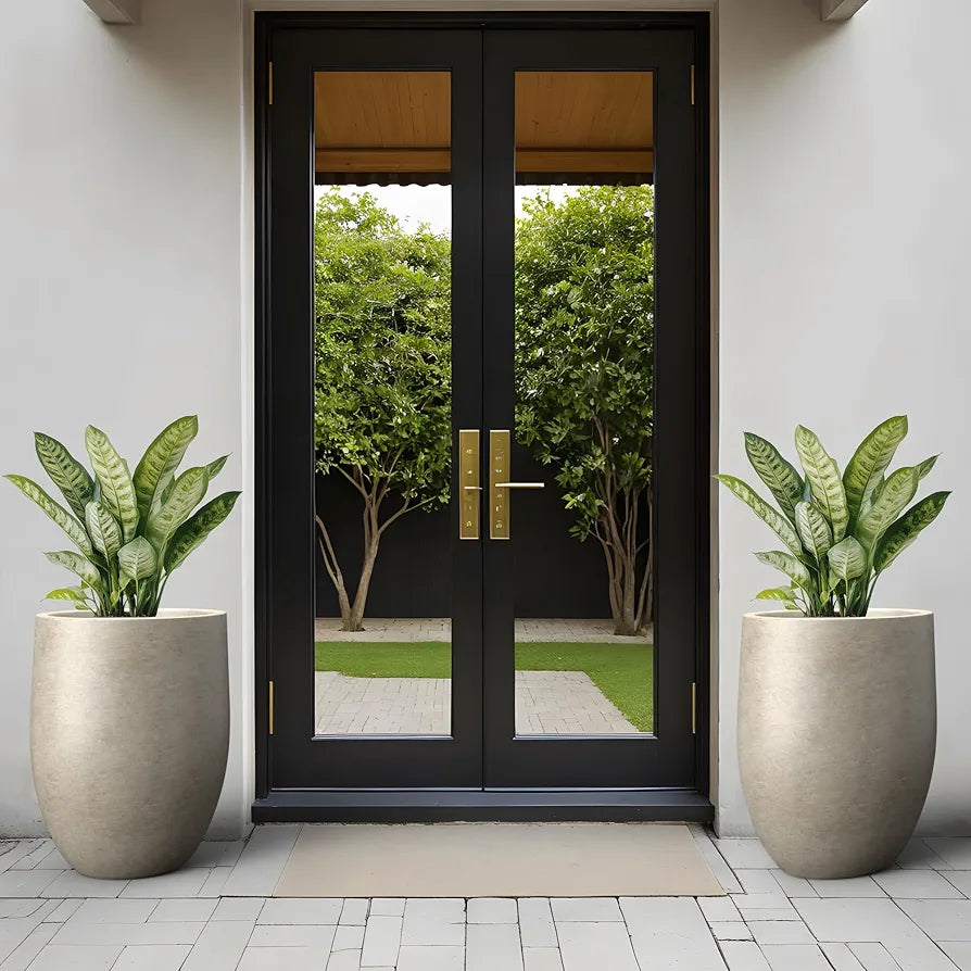 Kante 21.7-Inch Weathered Concrete Tall Planter